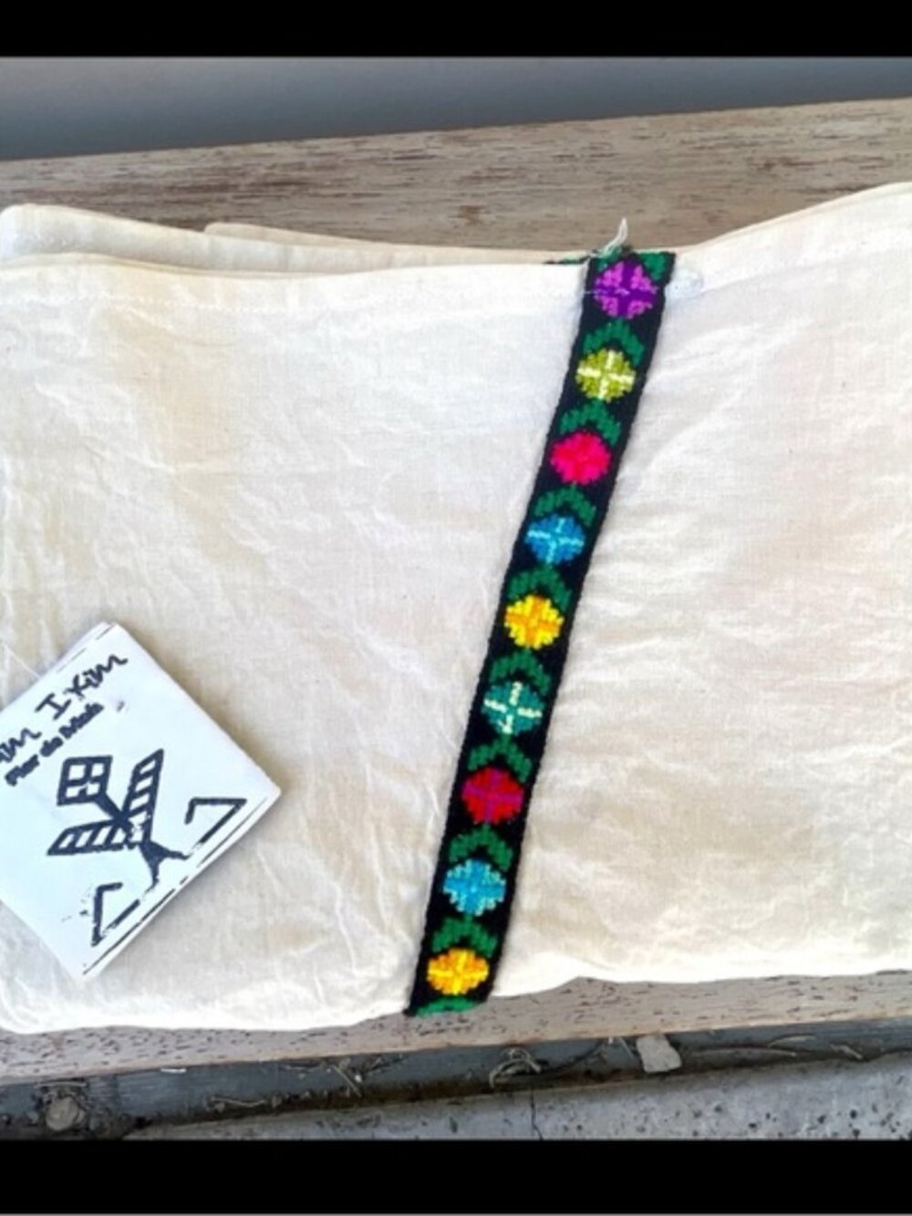 NWT Nixim Ixim Flor de Maiz Embroidered Table Runner Scarf 15x80